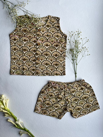 Shuddhi Green and Brown Jhabla set