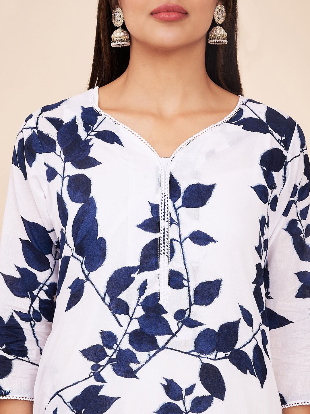 Label Khoj Women White Floral Cotton Kurta