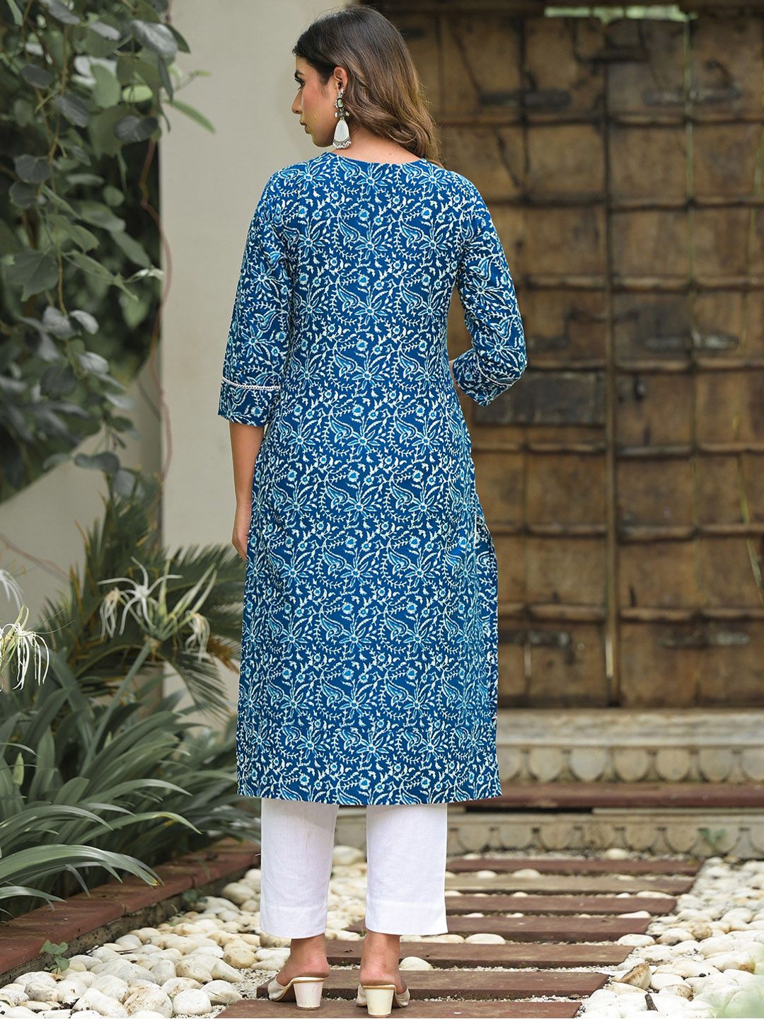 Label Khoj Women  Cotton  Printed Blue Color Kurta For Women