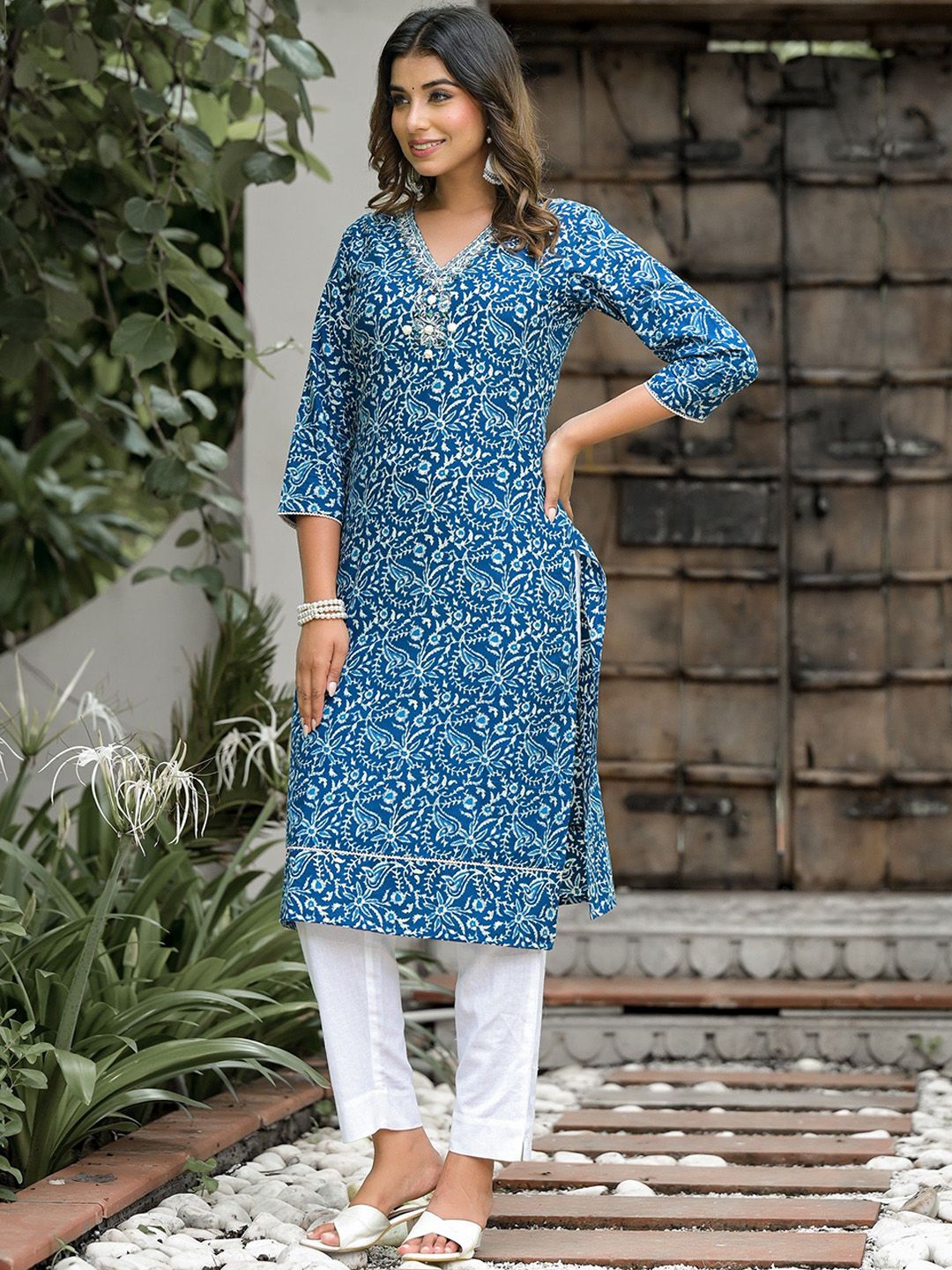 Label Khoj Women  Cotton  Embroidery Blue Color Kurta For Women