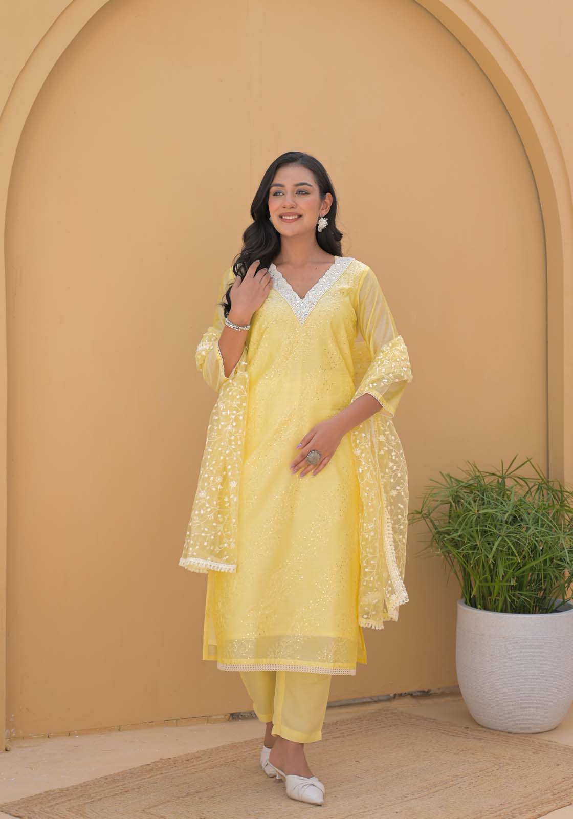Label Khoj Women Chanderi silk kurta, trouser and dupptta set