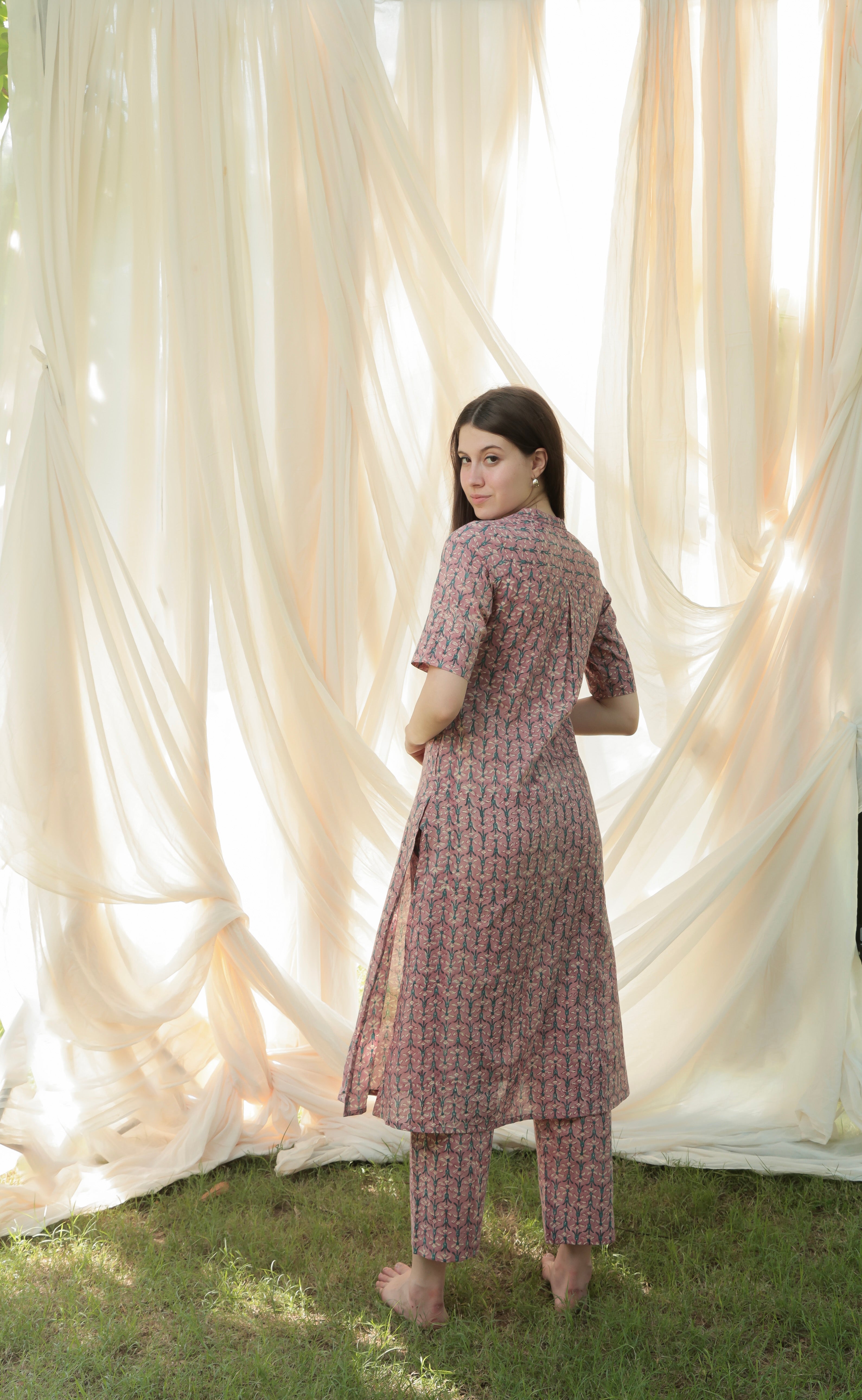 Shuddhi Mauve kurta pant set