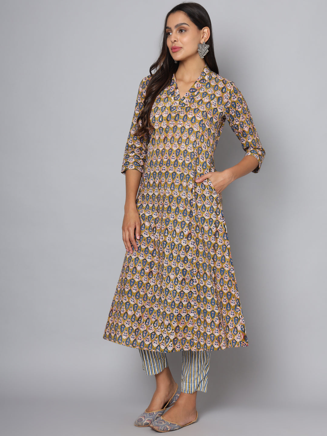 Shuddhi Olive green and Blue kurta and pant set