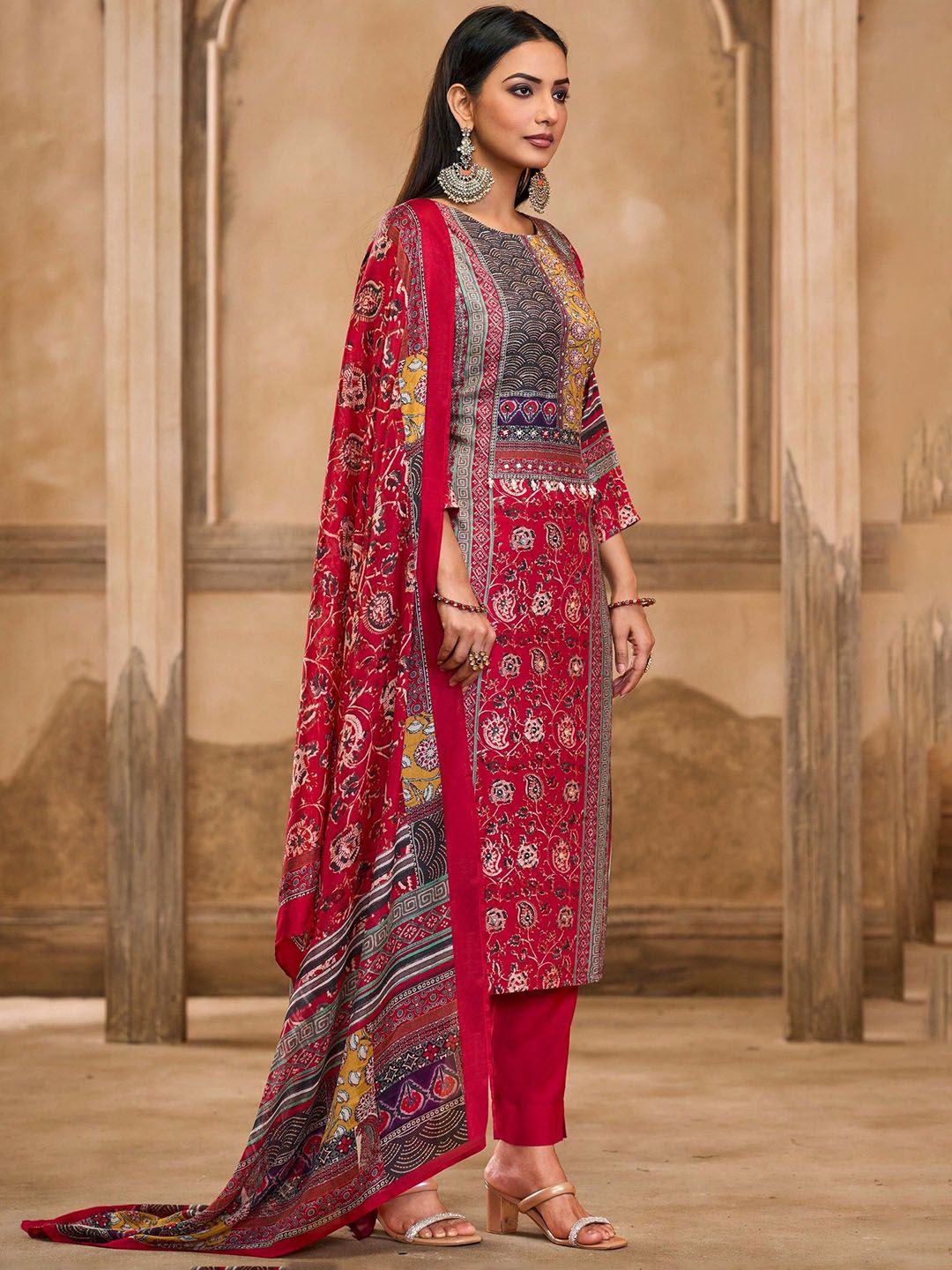 Label khoj Women maslin priint kurta, trouser and dupptta set