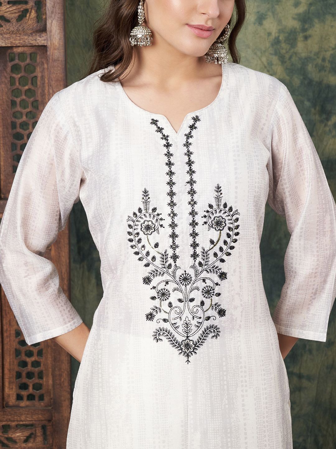 Label Khoj Women's White Chanderi Embroidered Kurta with Pant and White Dupatta