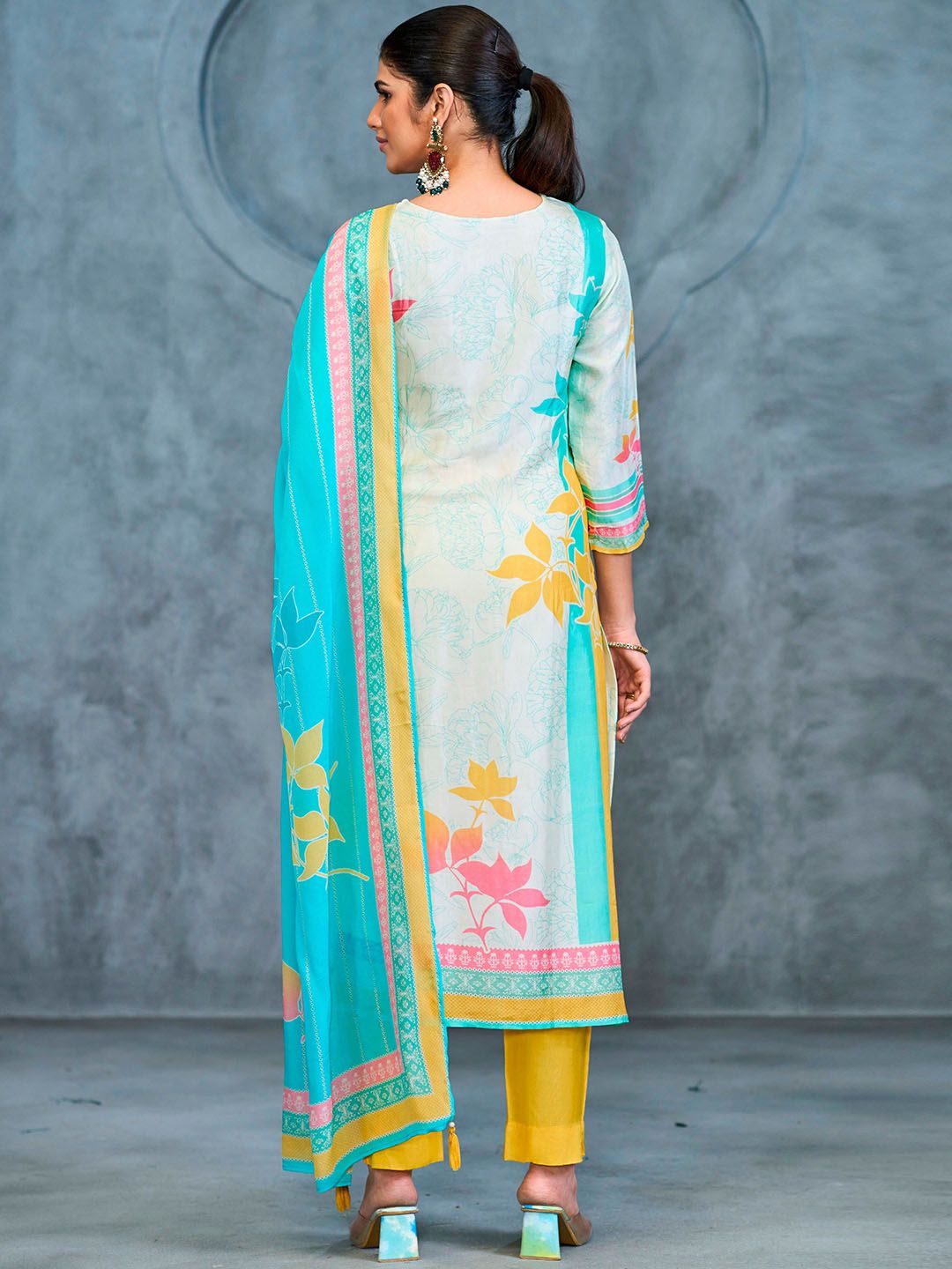 Label khoj Pure viscose maslin with hand work Kurta ,trouser and dupptta set