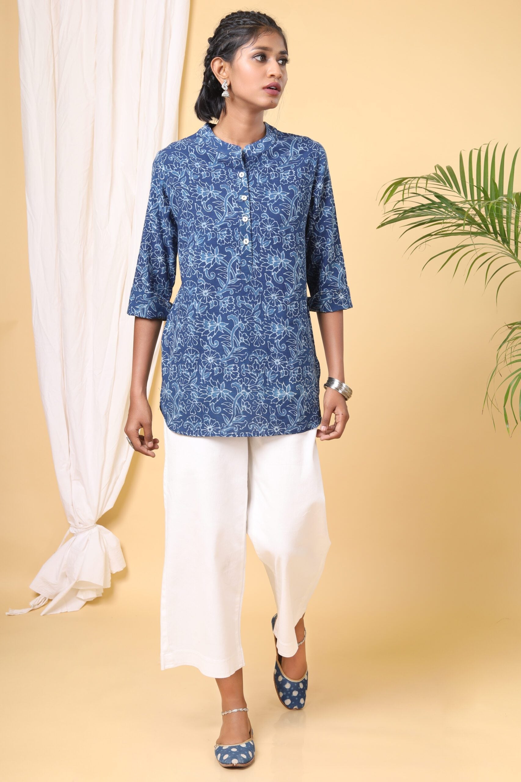 Handblock printed Indigo Short top