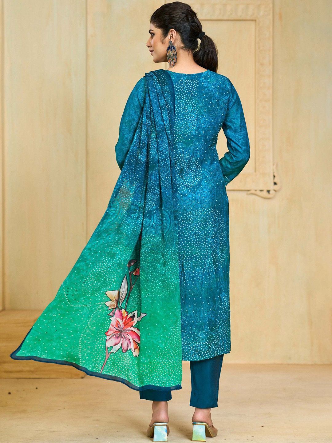 Label khoj Pure viscose Maslin with hand work kurta set