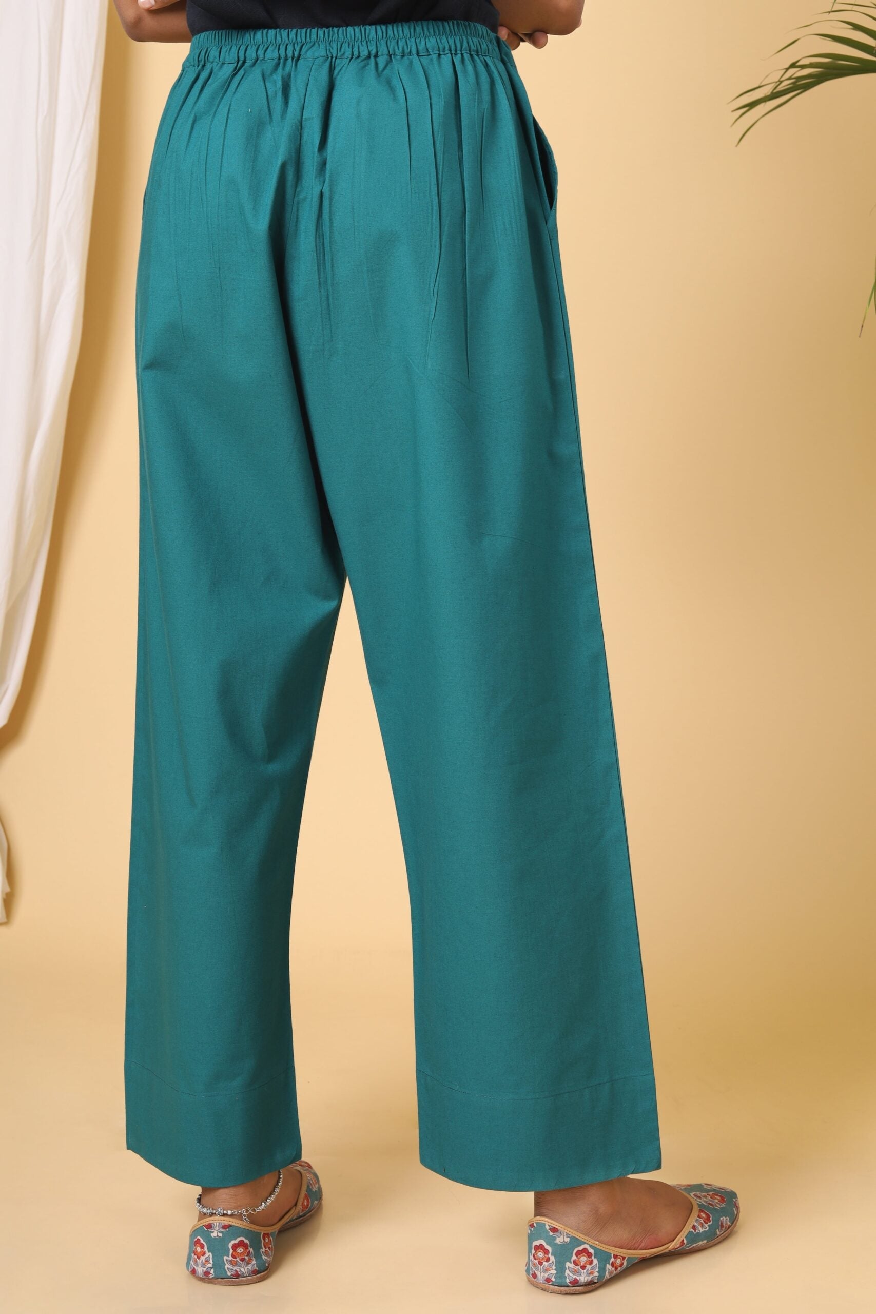 Pine Green Cotton Casual Pant