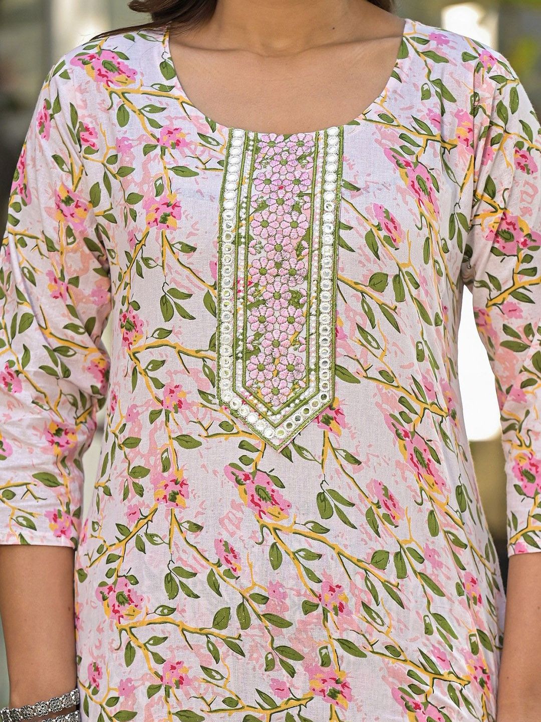 Label khoj women Cotton print kurta SetPEACH Color