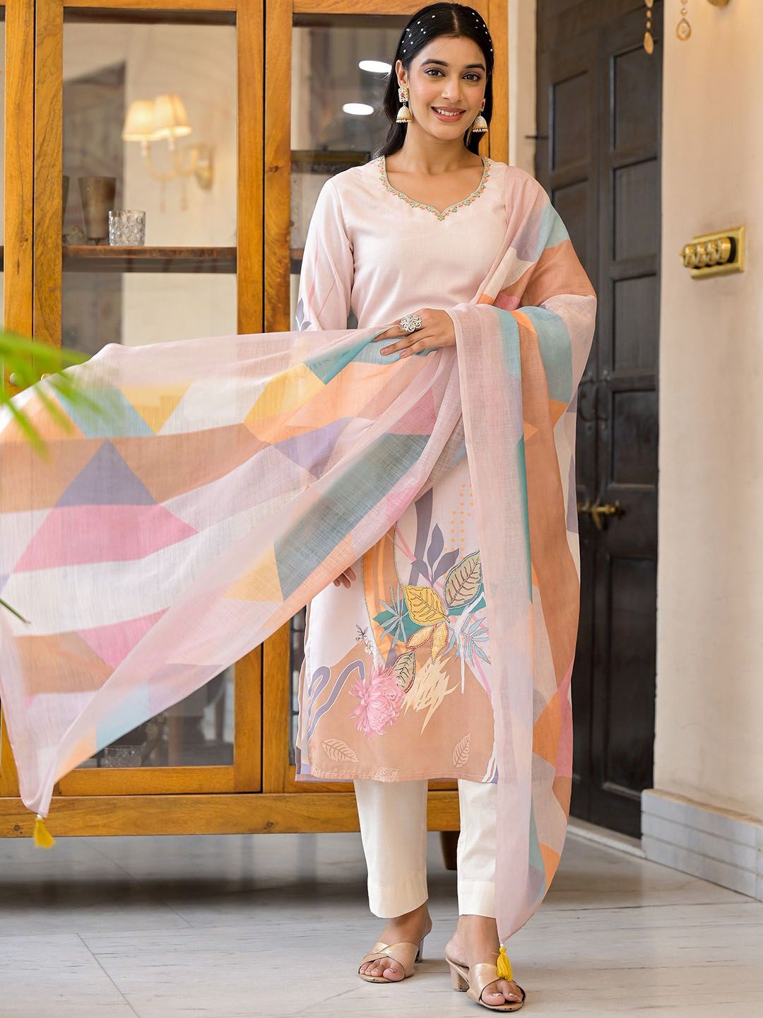 Label khoj women lilen printed  kurta set