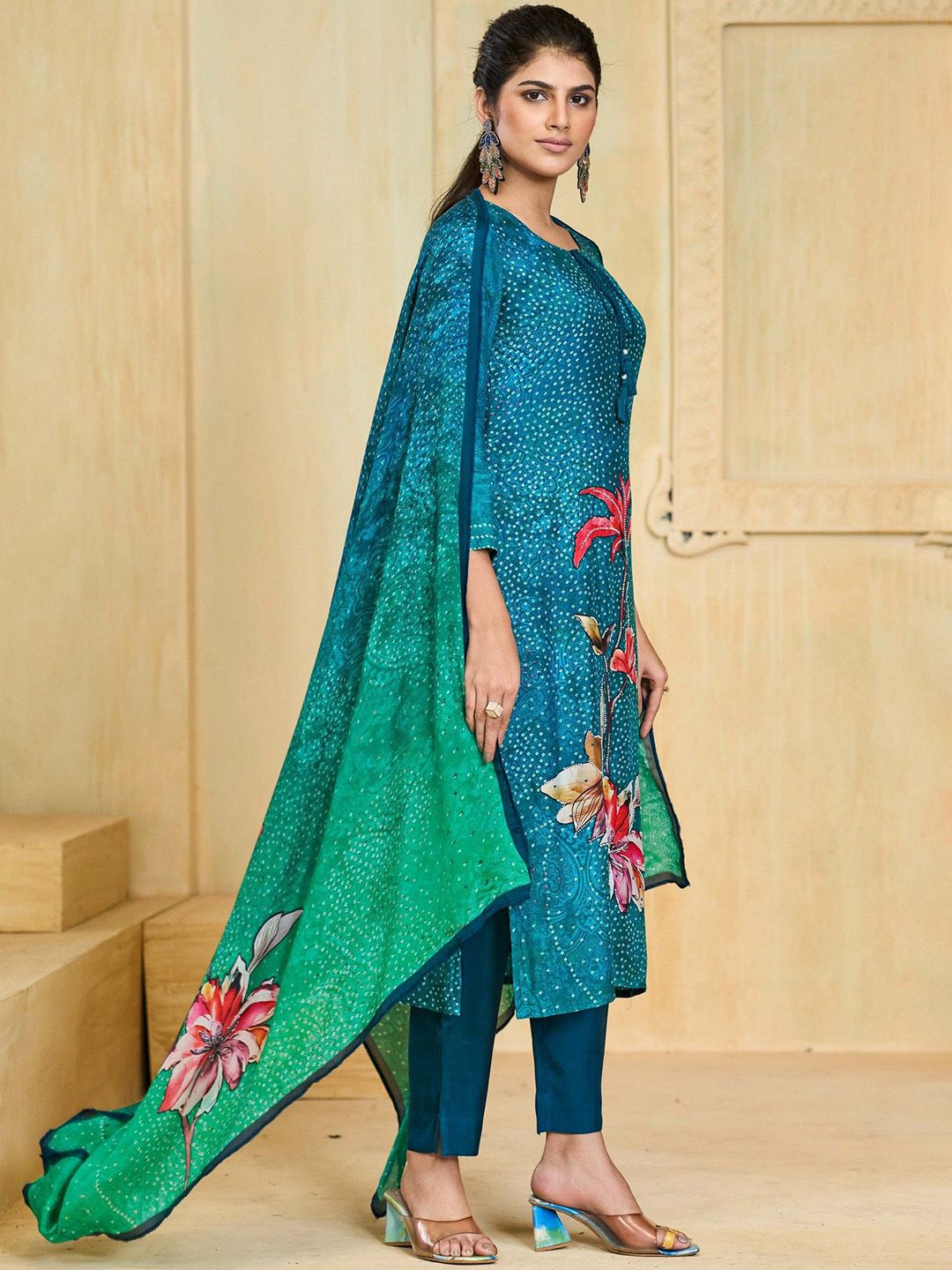 Label khoj Pure viscose Maslin with hand work kurta set