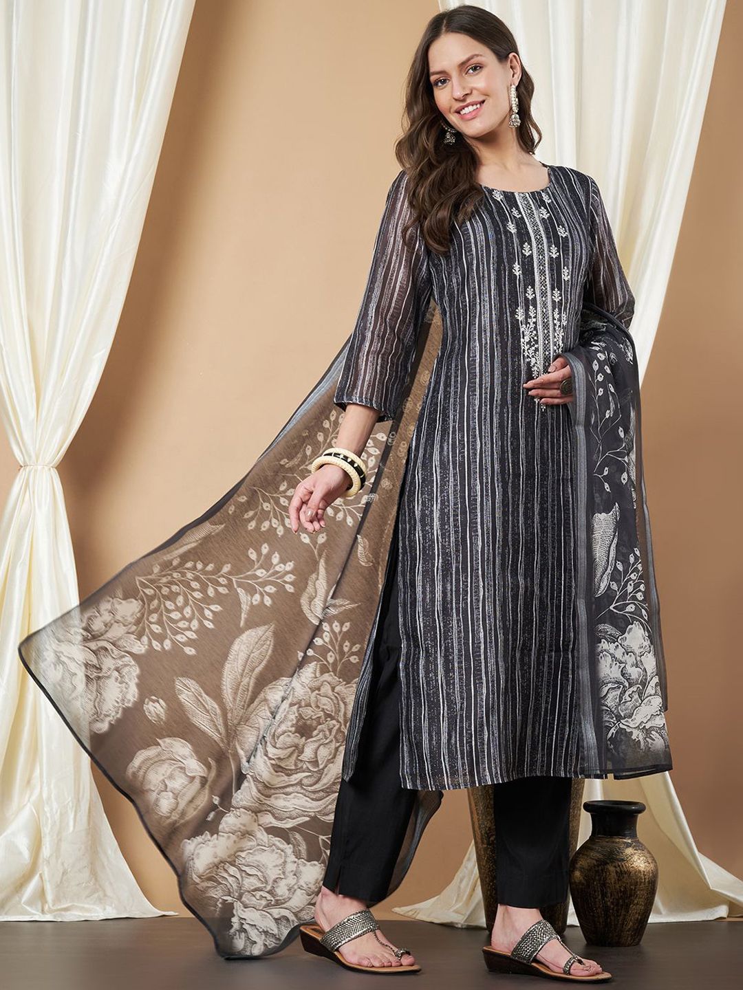 Label Khoj Women's Black Chanderi Embroidered Kurta with Pant and Black Dupatta