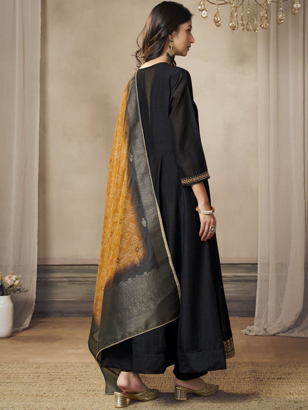 Label khoj Beautiful Anarkali kurta With Pant and Dupatta Set black Color