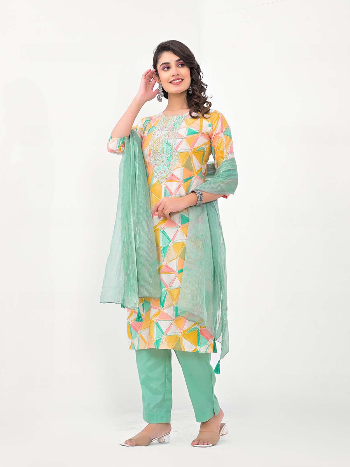 Label khoj Women Printed Kurta with Trousers & Dupatta