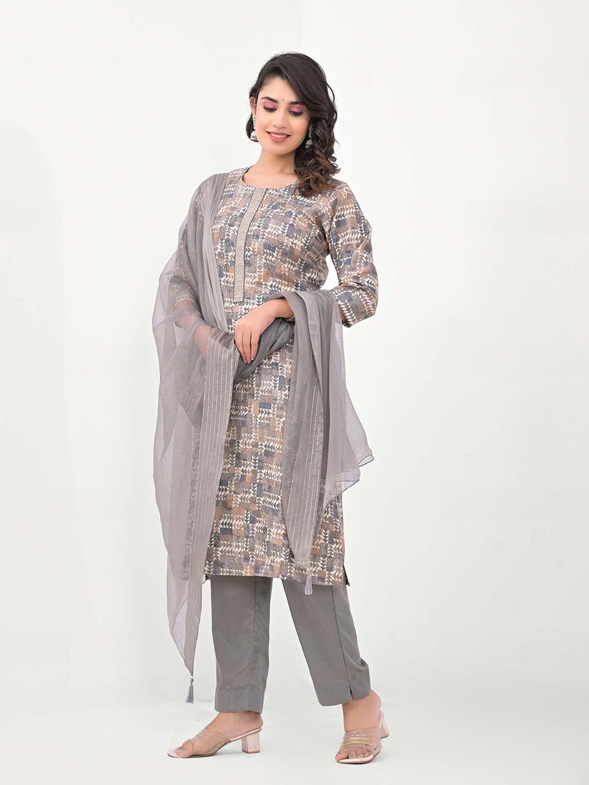Label Khoj Women Silk blend Kurta ,trouser and dupptta set