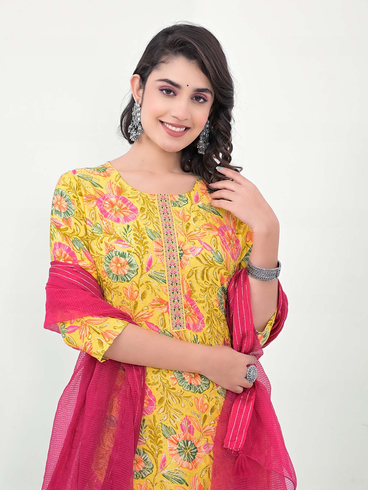 Label Khoj Women Silk blend Kurta ,trouser and dupptta set