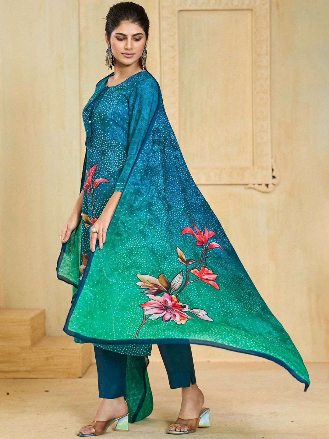 Label khoj Pure viscose Maslin with hand work kurta set
