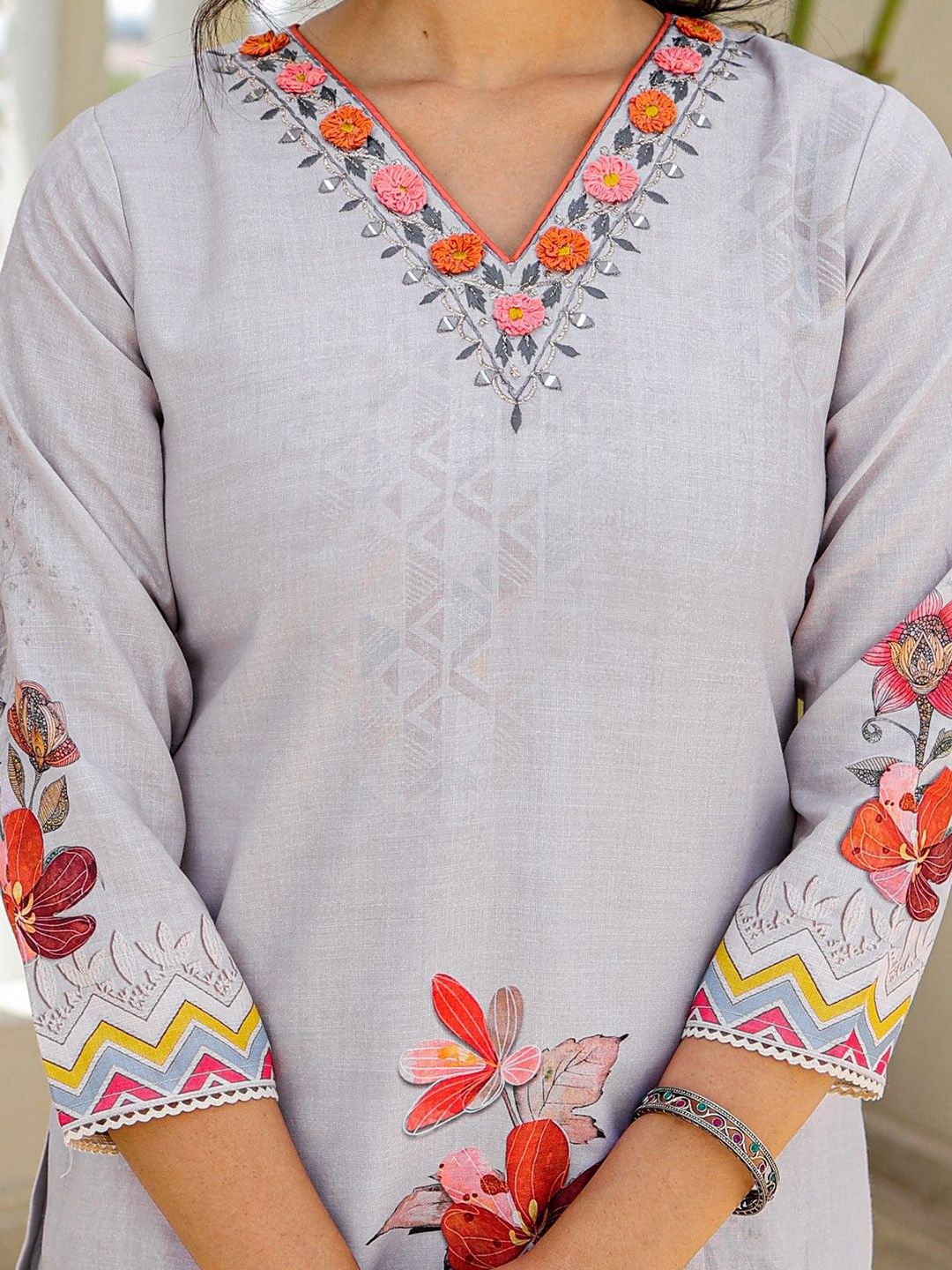 Label Khoj Women Lilen Print Kurta, Trouser And Dupptta Set Linen Grey Color
