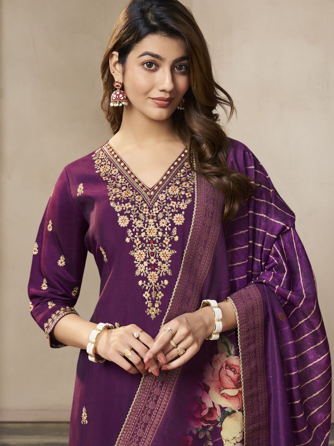 Label khoj women silk blend printed  kurta set