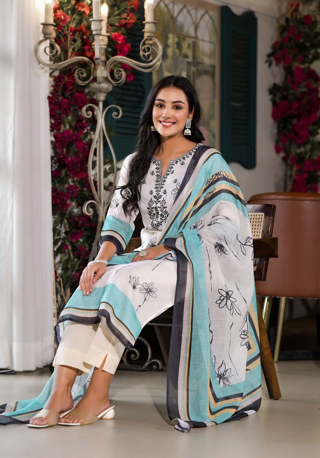 Label khoj lilen kurta , trouser and dupptta set