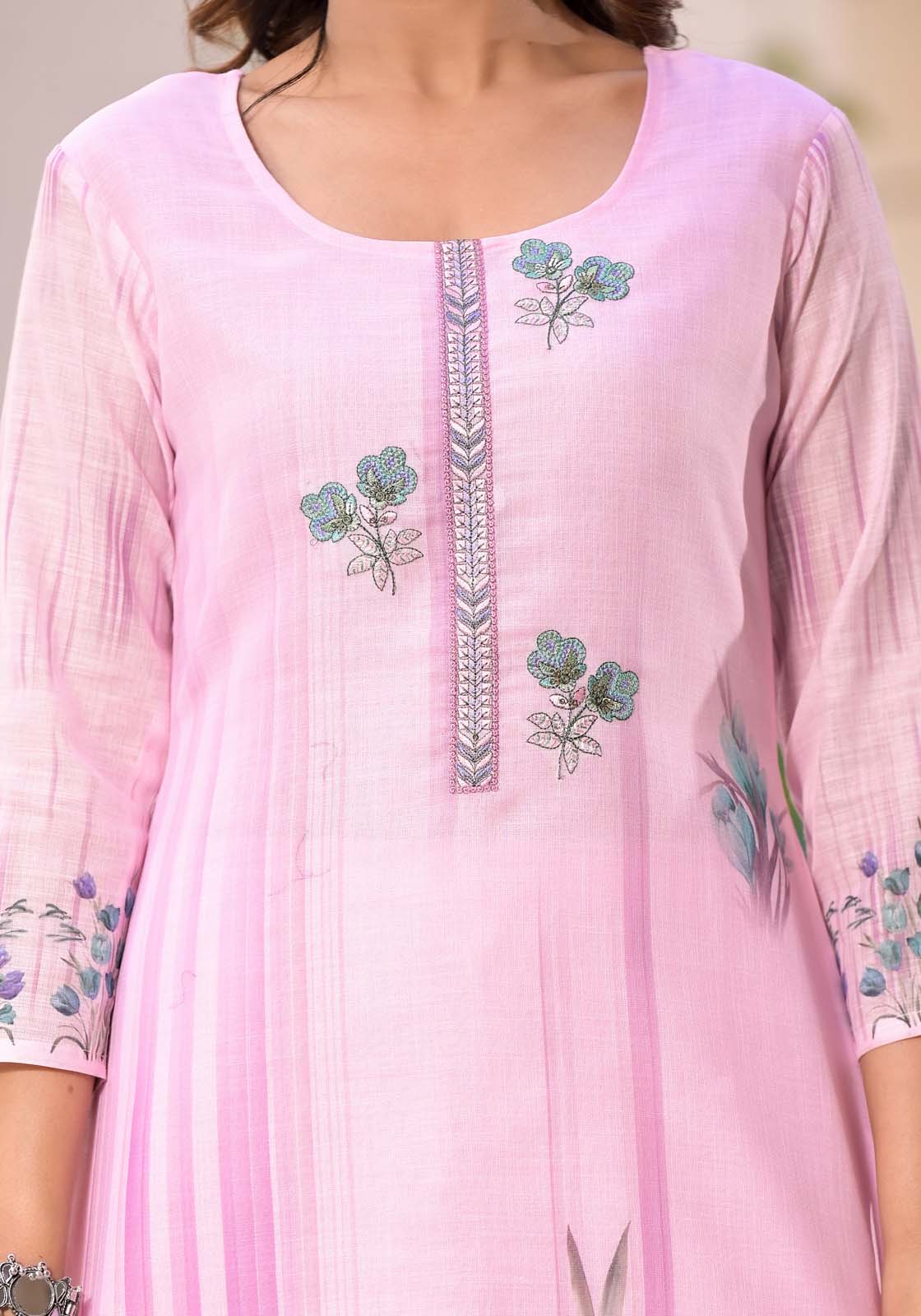 Label khoj lilen kurta , trouser and dupptta set