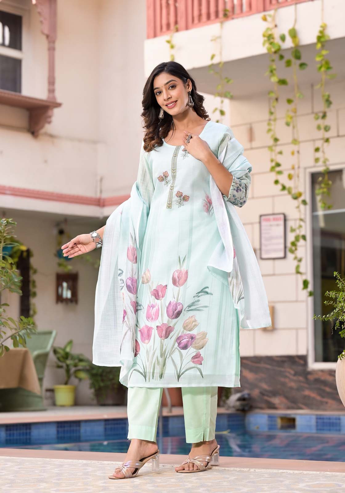 Label khoj lilen kurta , trouser and dupptta set