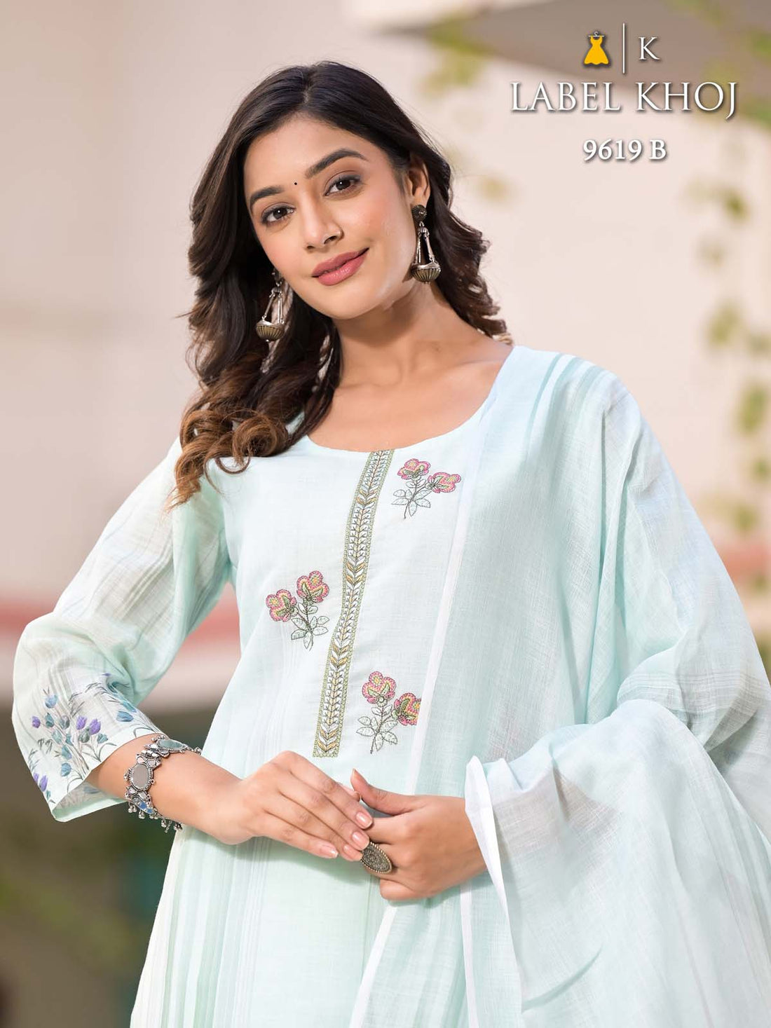 Label khoj lilen kurta , trouser and dupptta set