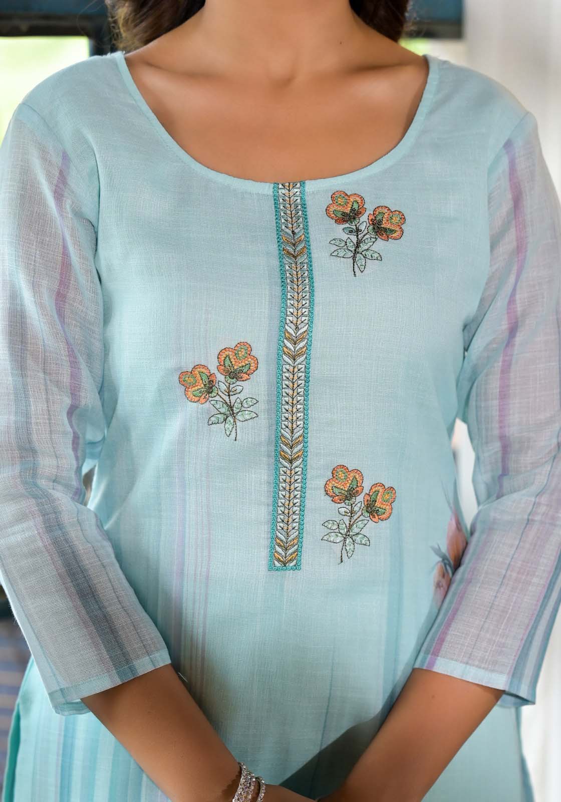 Label khoj lilen kurta , trouser and dupptta set