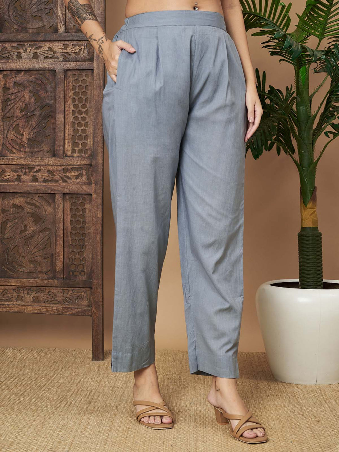 Label khoj lilen kurta , trouser and dupptta set
