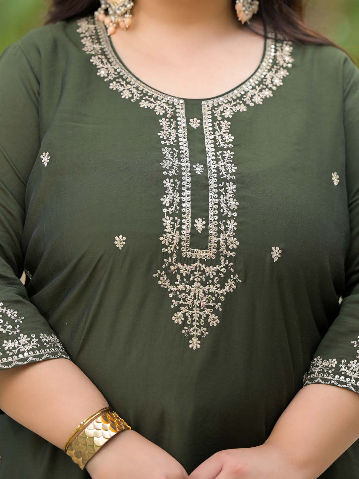 Label Khoj Women Roman Silk Embroidery  Work Voilet Color Kurta & Bottom With Dupatta  Set