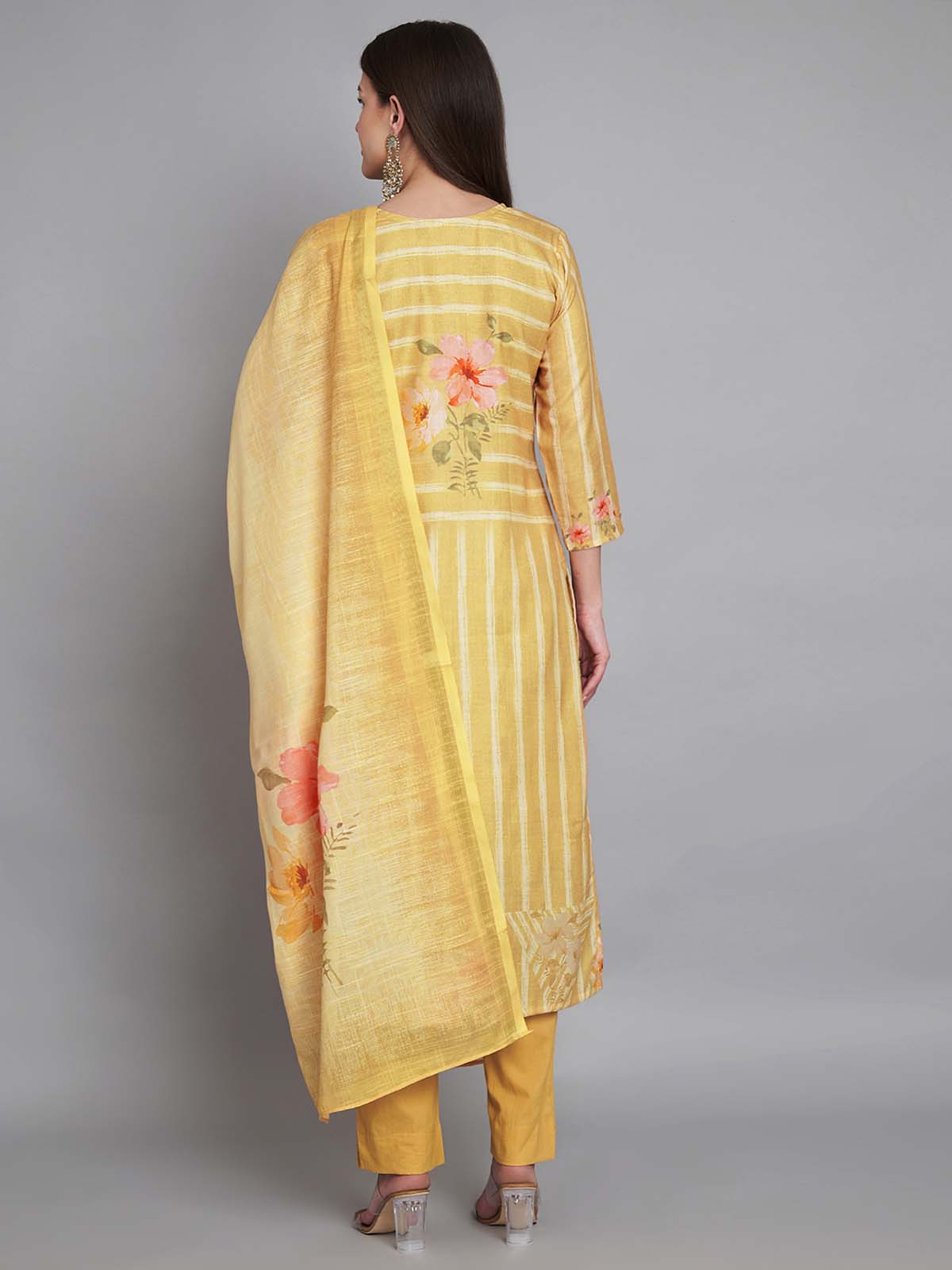 Label khoj lilen kurta , trouser and dupptta set