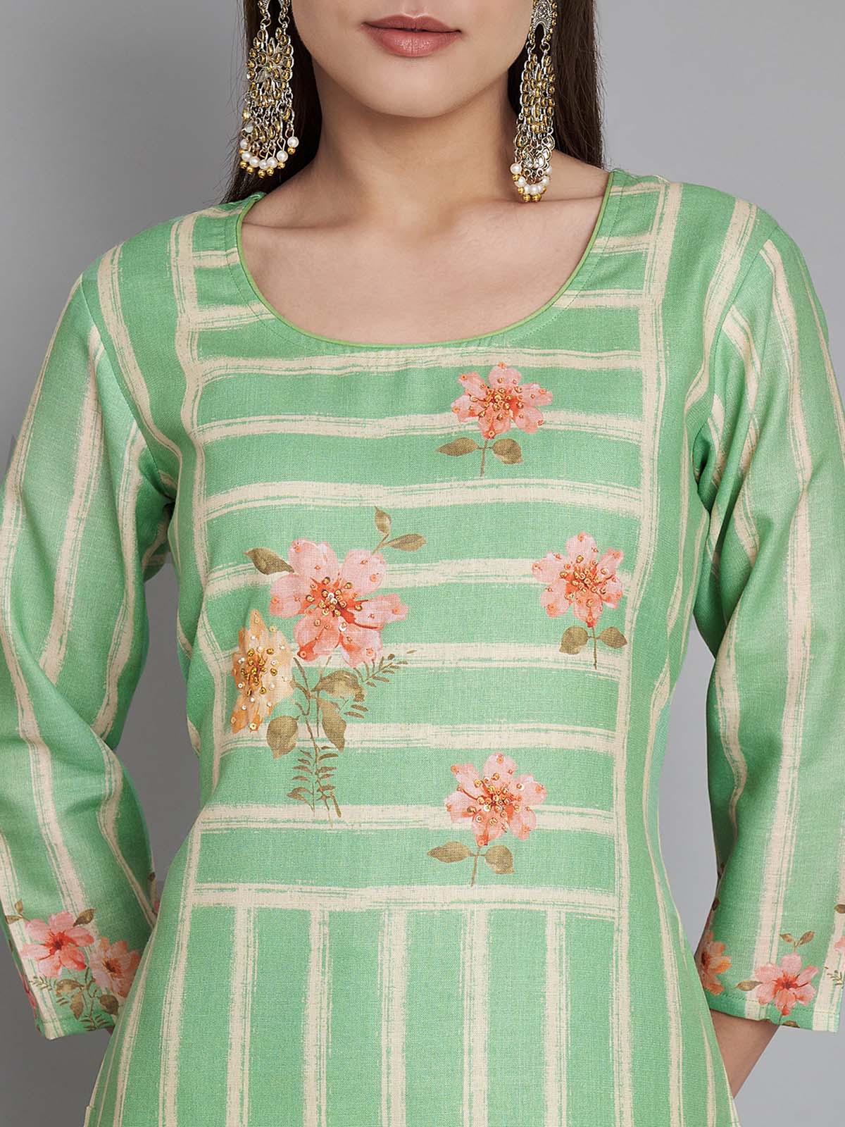 Label khoj lilen kurta , trouser and dupptta set