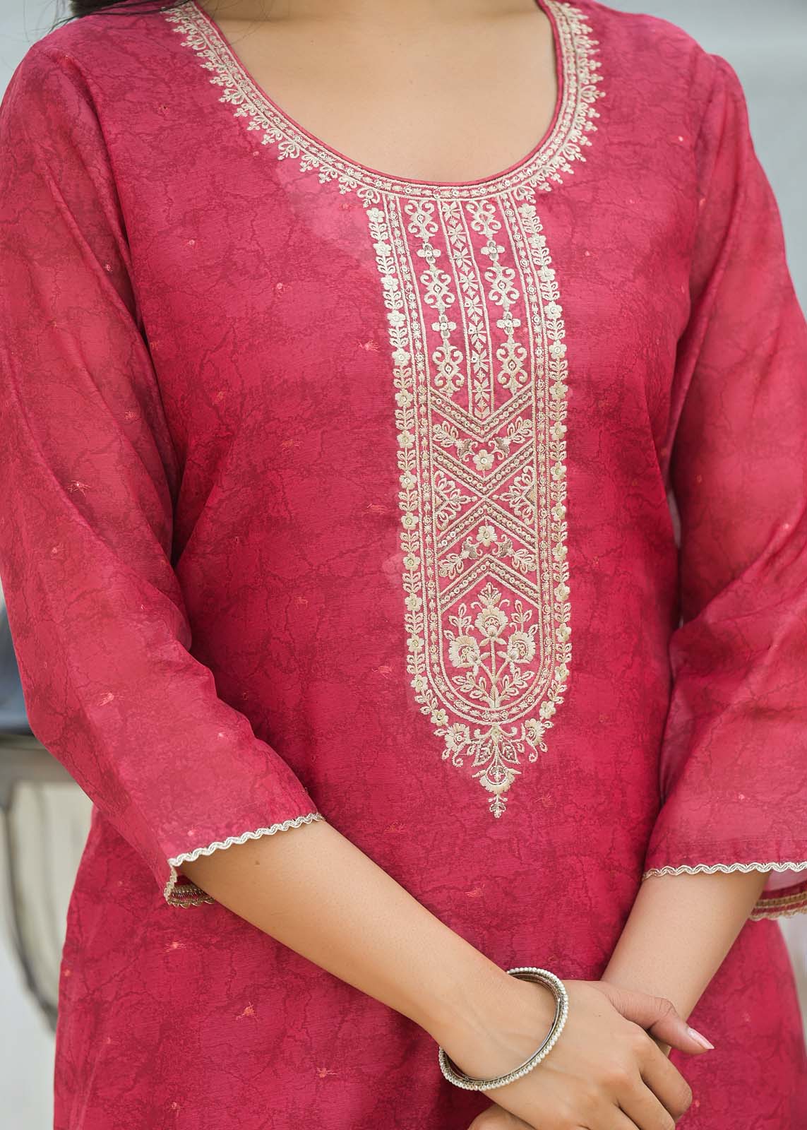 Label Khoj Women Chanderi kurta, trouser and dupptta set