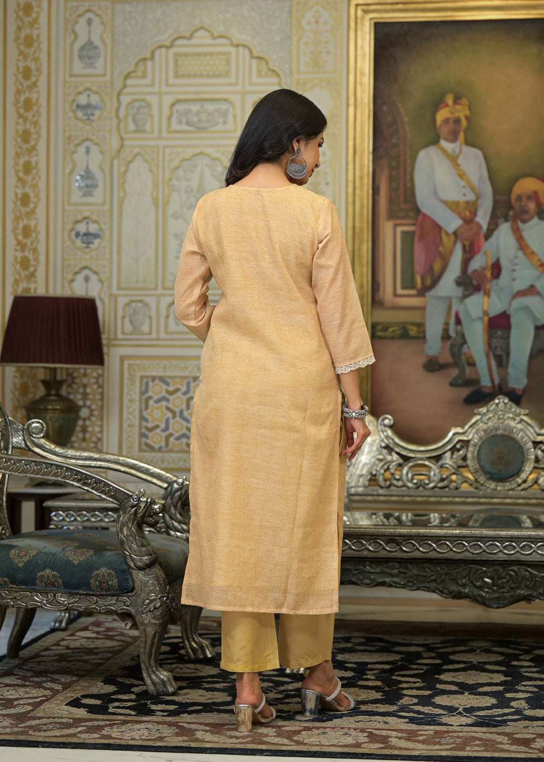 Label khoj lilen kurta , trouser and dupptta set