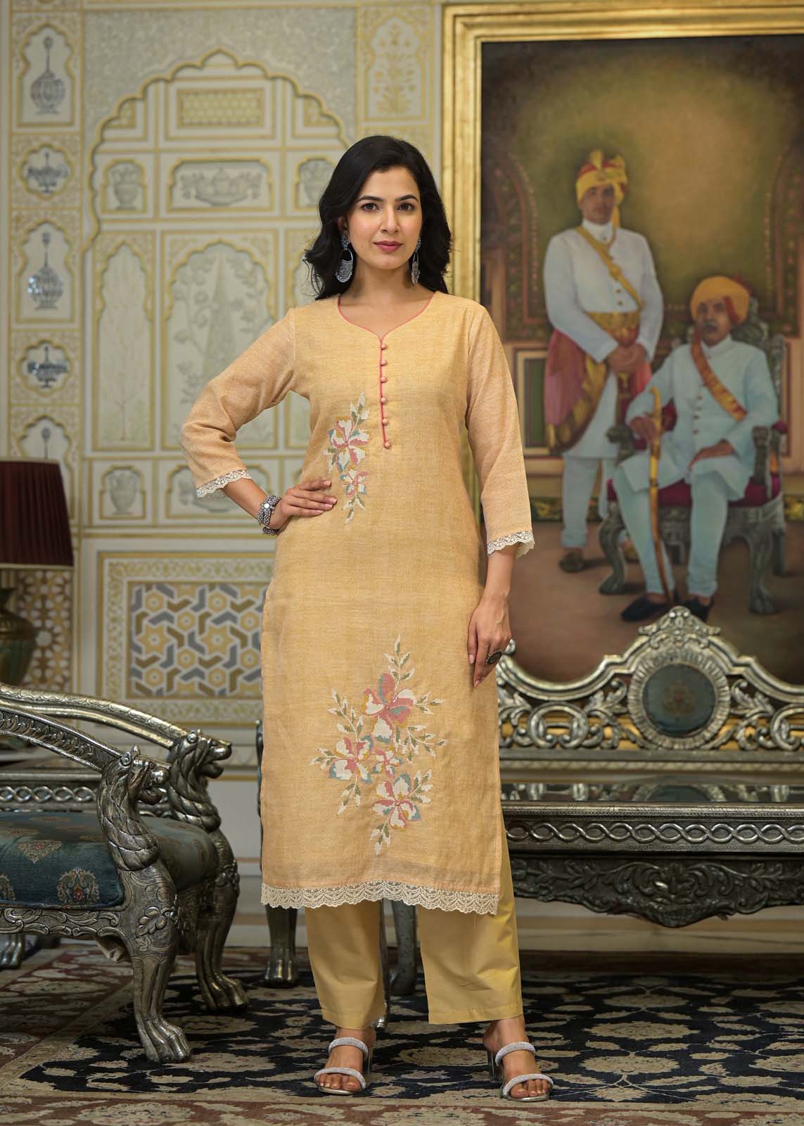 Label khoj lilen kurta , trouser and dupptta set