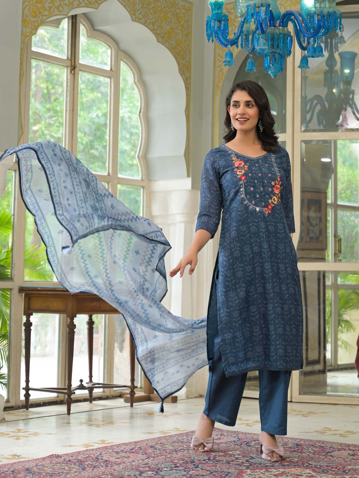 Label Khoj Women Lilen kurta, trouser and dupptta set