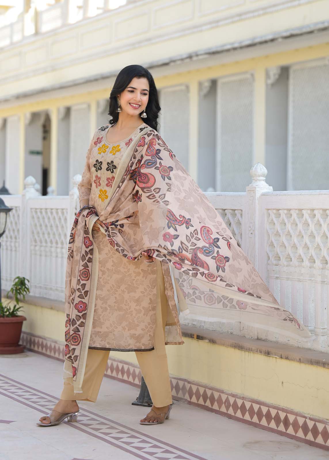 Label Khoj Women Lilen kurta, trouser and dupptta set