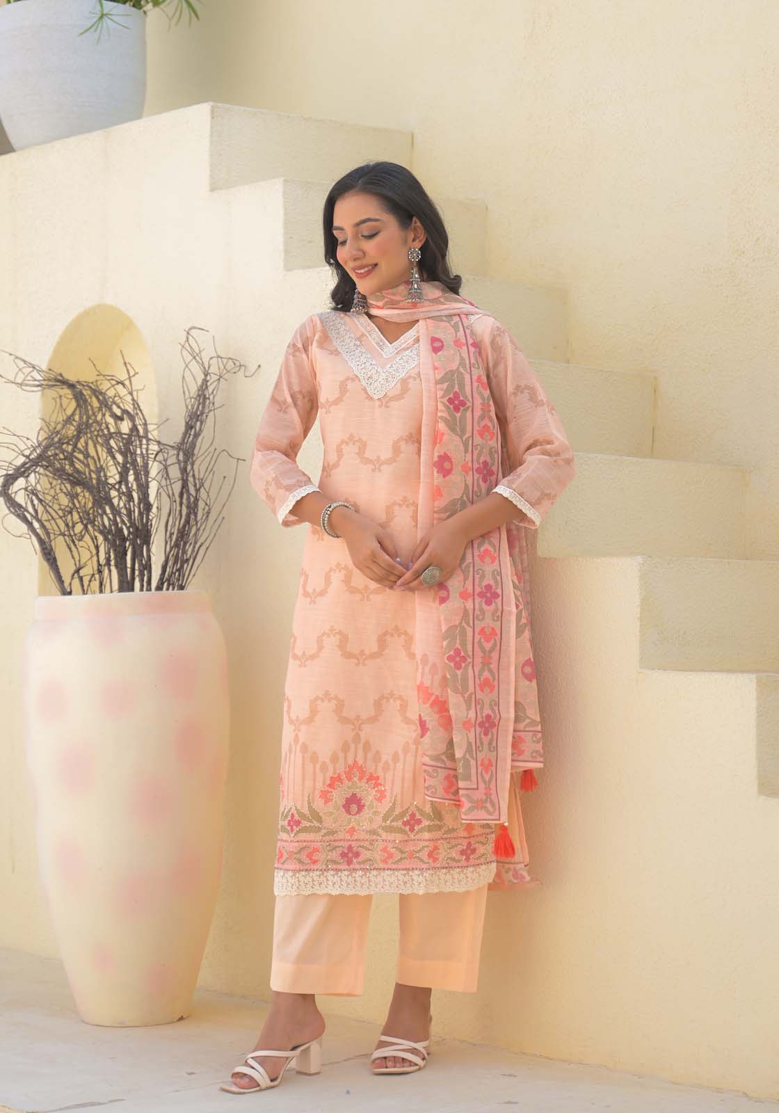 Label Khoj Women Lilen kurta, trouser and dupptta set