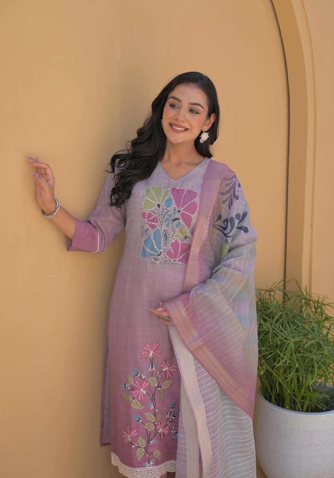 Label Khoj Women Lilen kurta, trouser and dupptta set