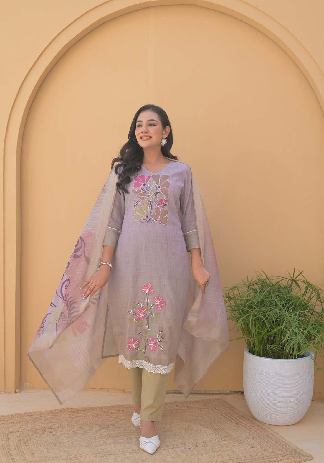 Label Khoj Women Lilen kurta, trouser and dupptta set