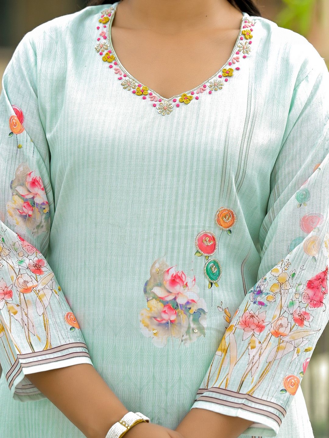 Label Khoj Women Lilen Print Kurta, Trouser And Dupptta Set Linen Green Color