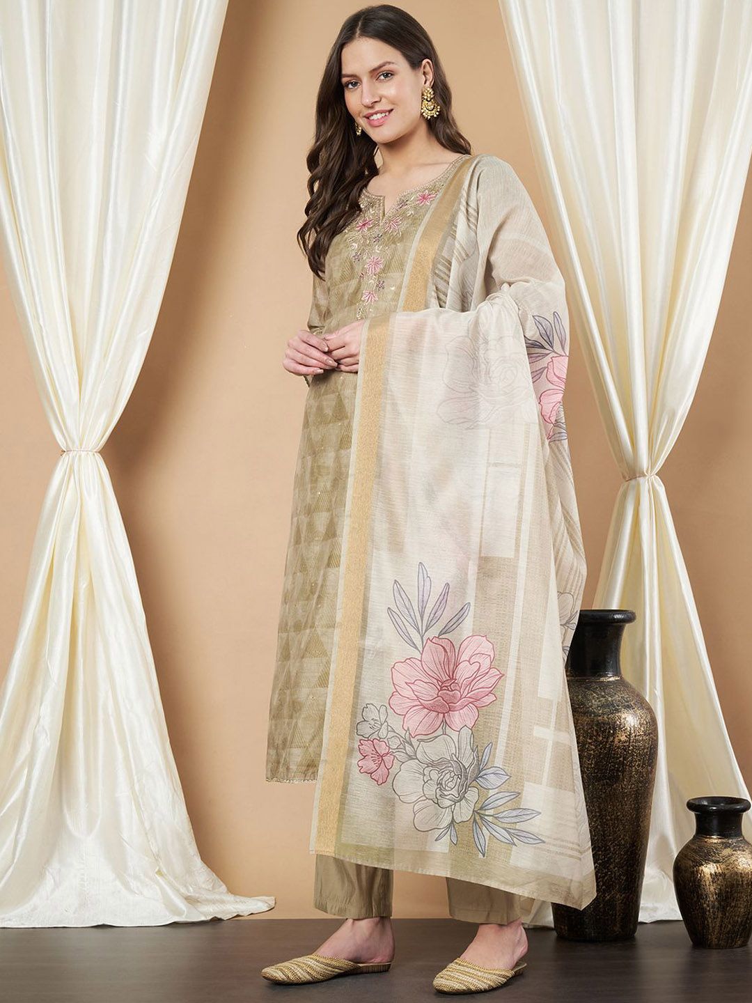 Label Khoj Women's Green Chanderi Embroidered Kurta with Pant and Green Dupatta