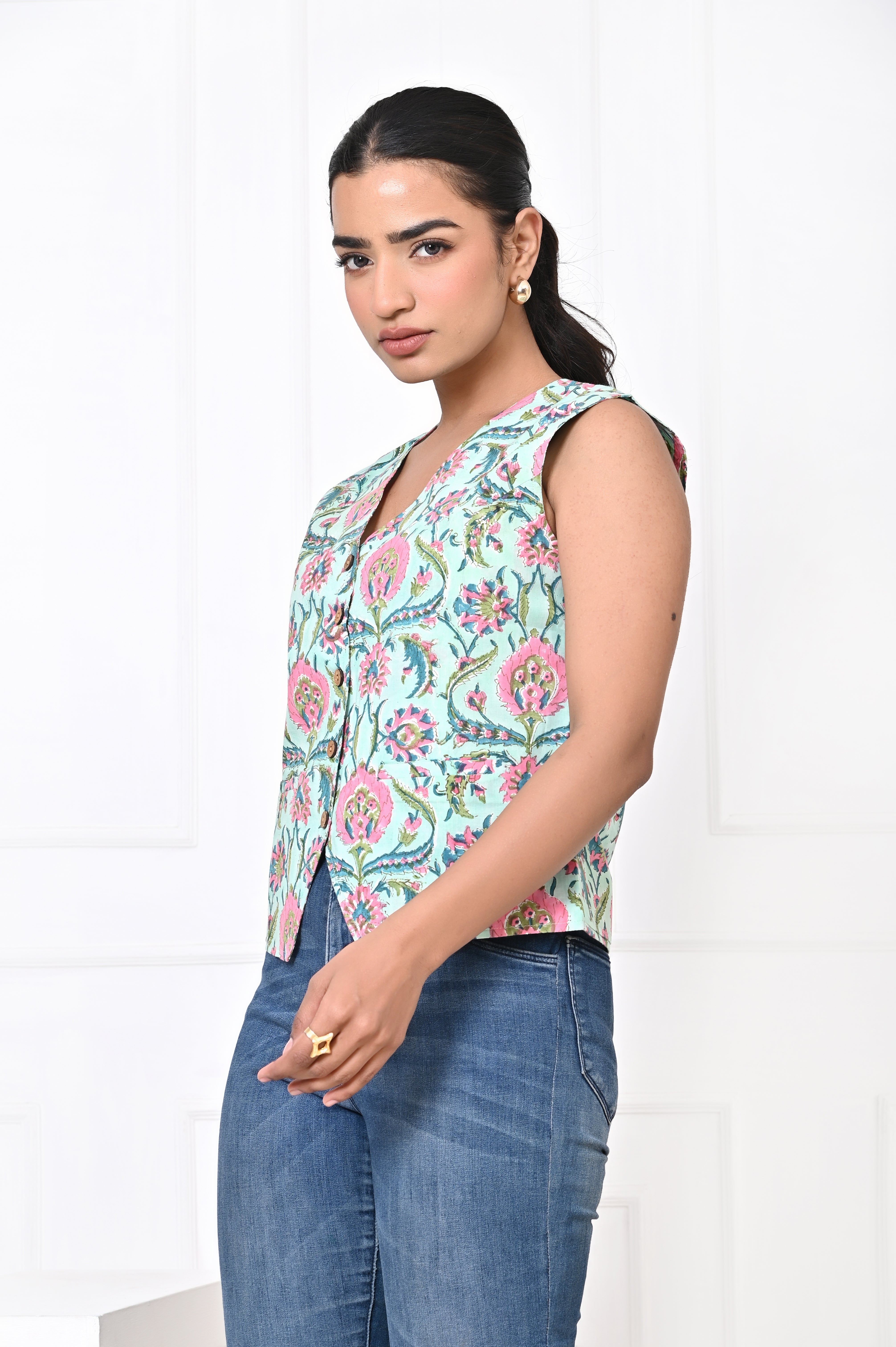 Sea Green and Pink Koti