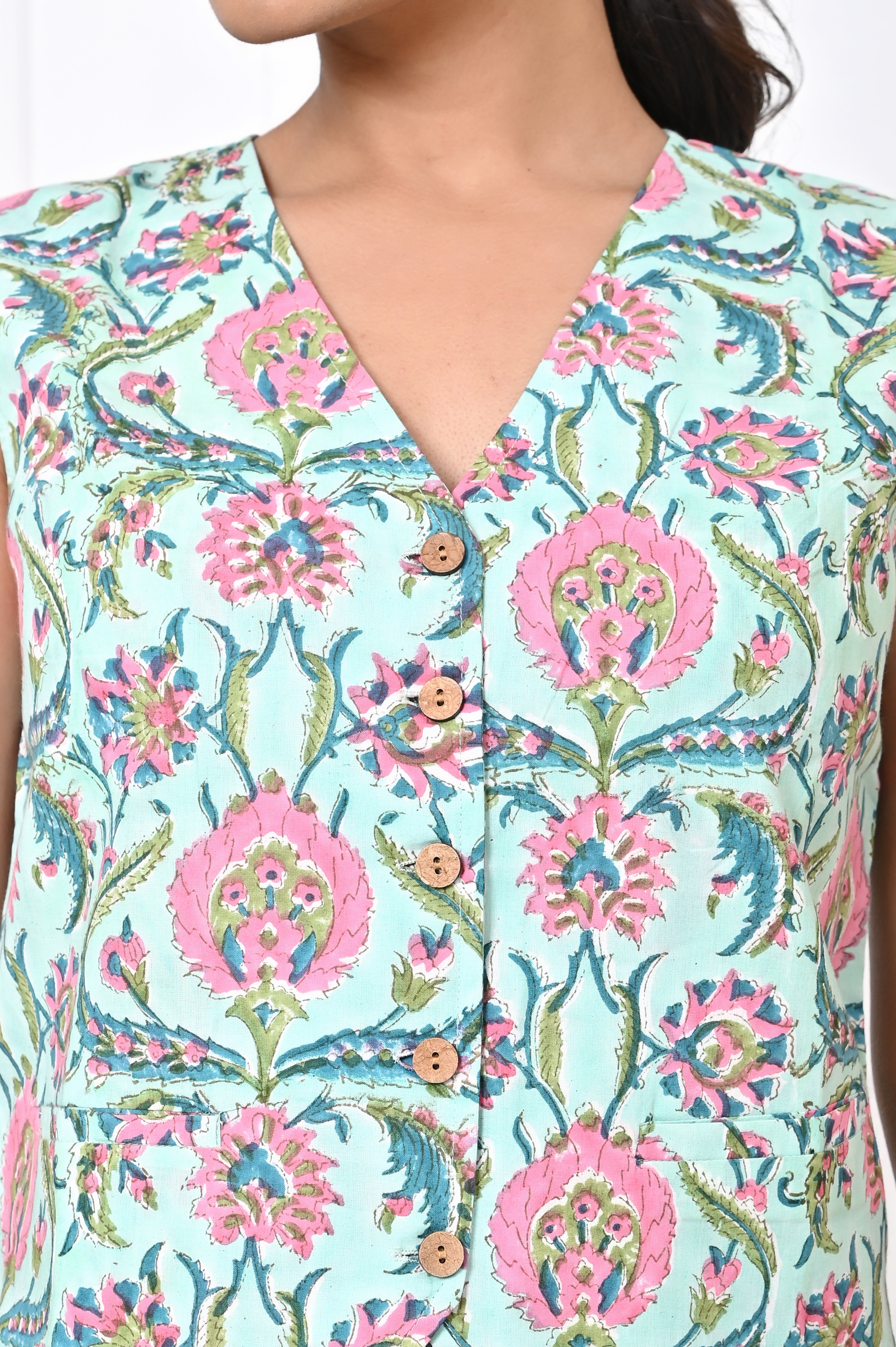 Sea Green and Pink Koti