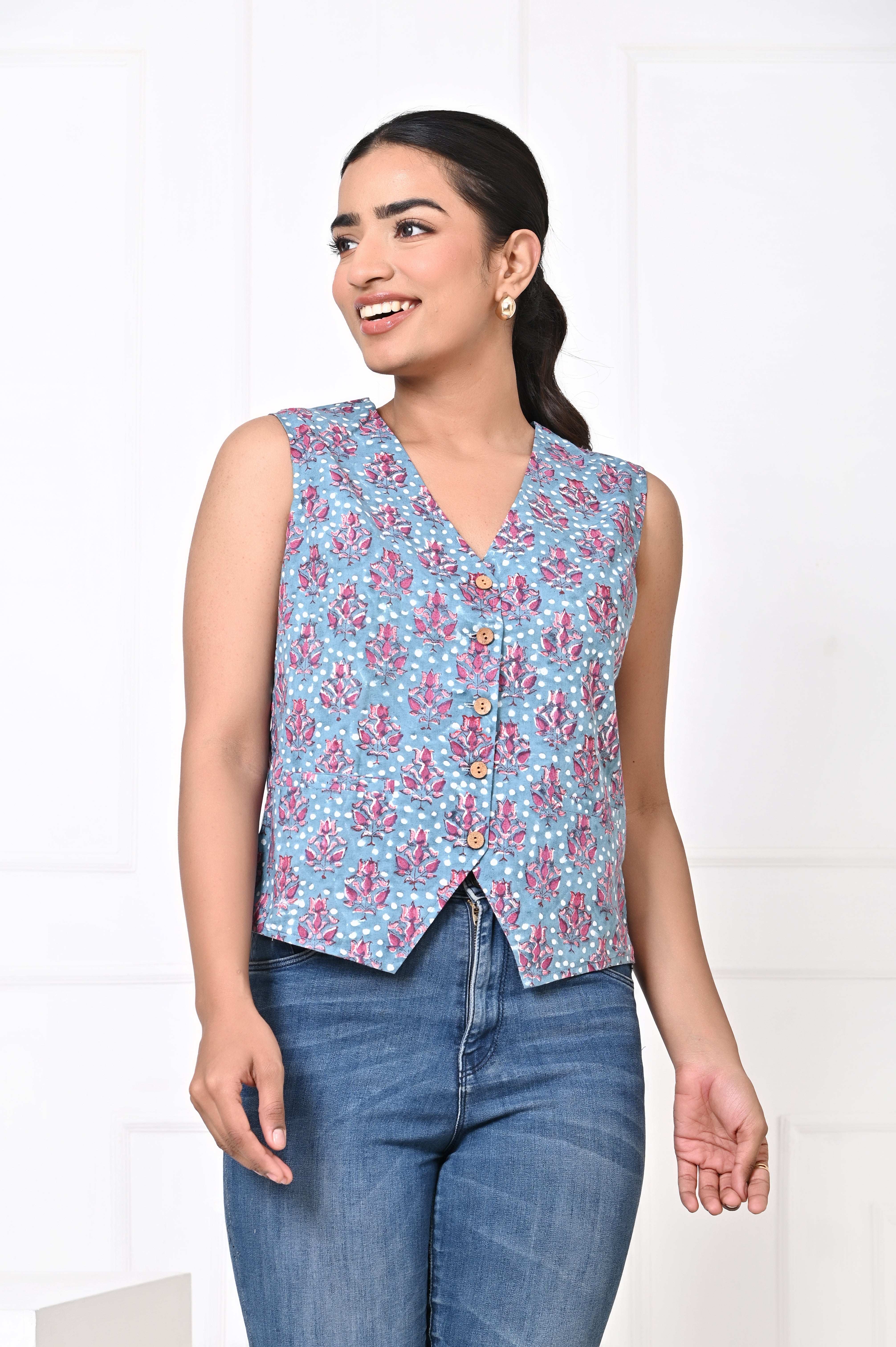Blue and Pink Koti