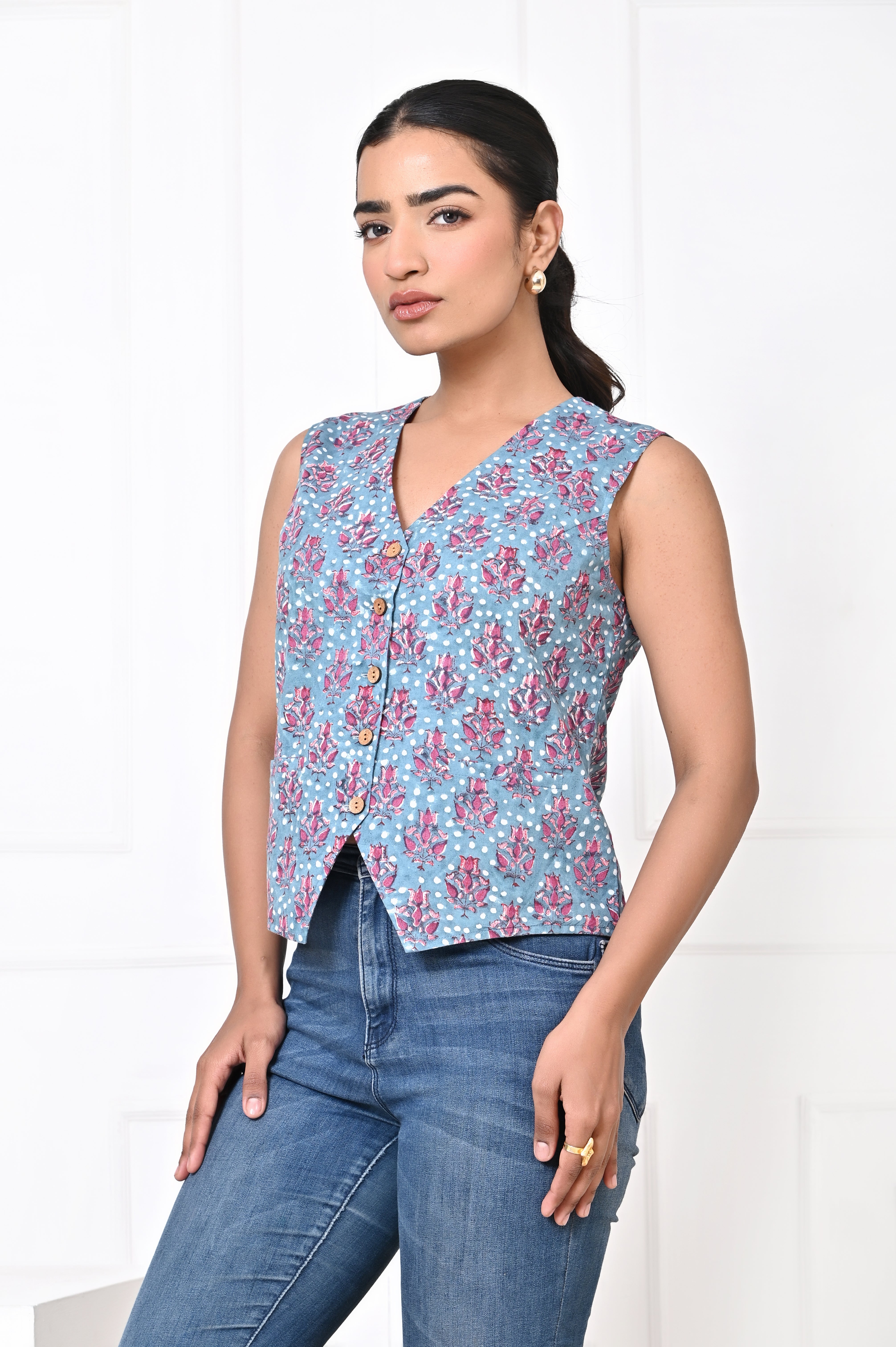 Blue and Pink Koti