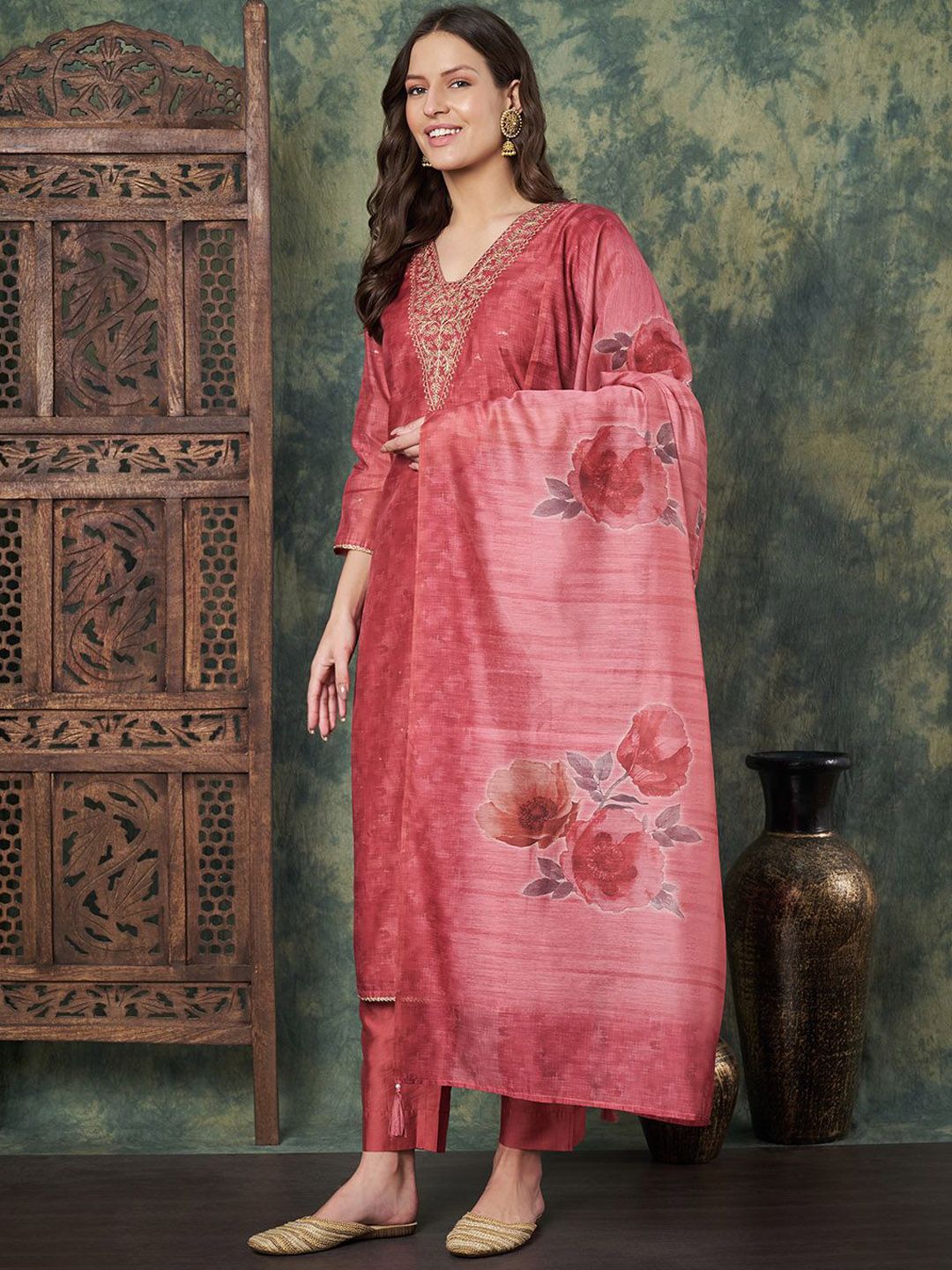 Label Khoj Women's Red Chanderi Embroidered Kurta with Pant and Red Dupatta