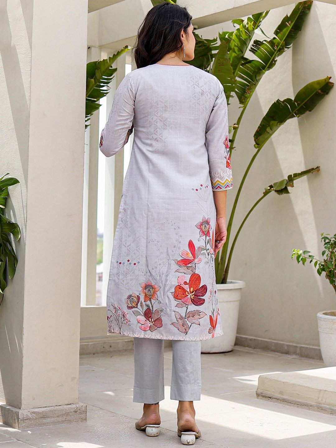 Label Khoj Women Lilen Print Kurta, Trouser And Dupptta Set Linen Grey Color