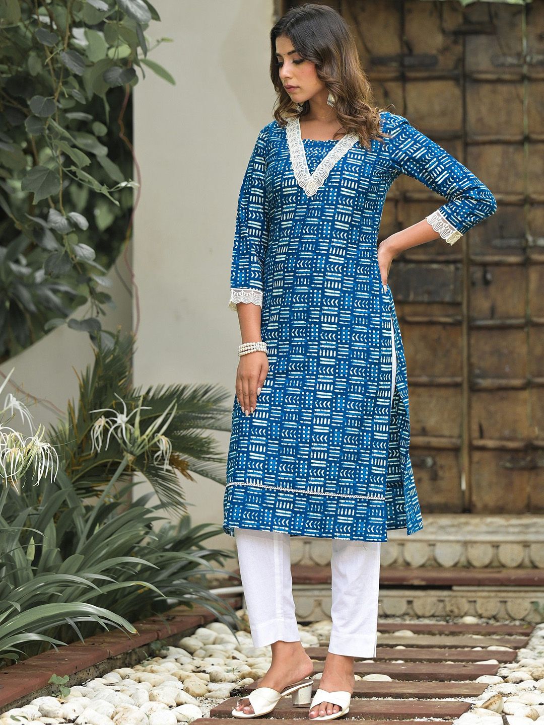 Label Khoj Women  Cotton  Embroidery Blue Color Kurta For Women
